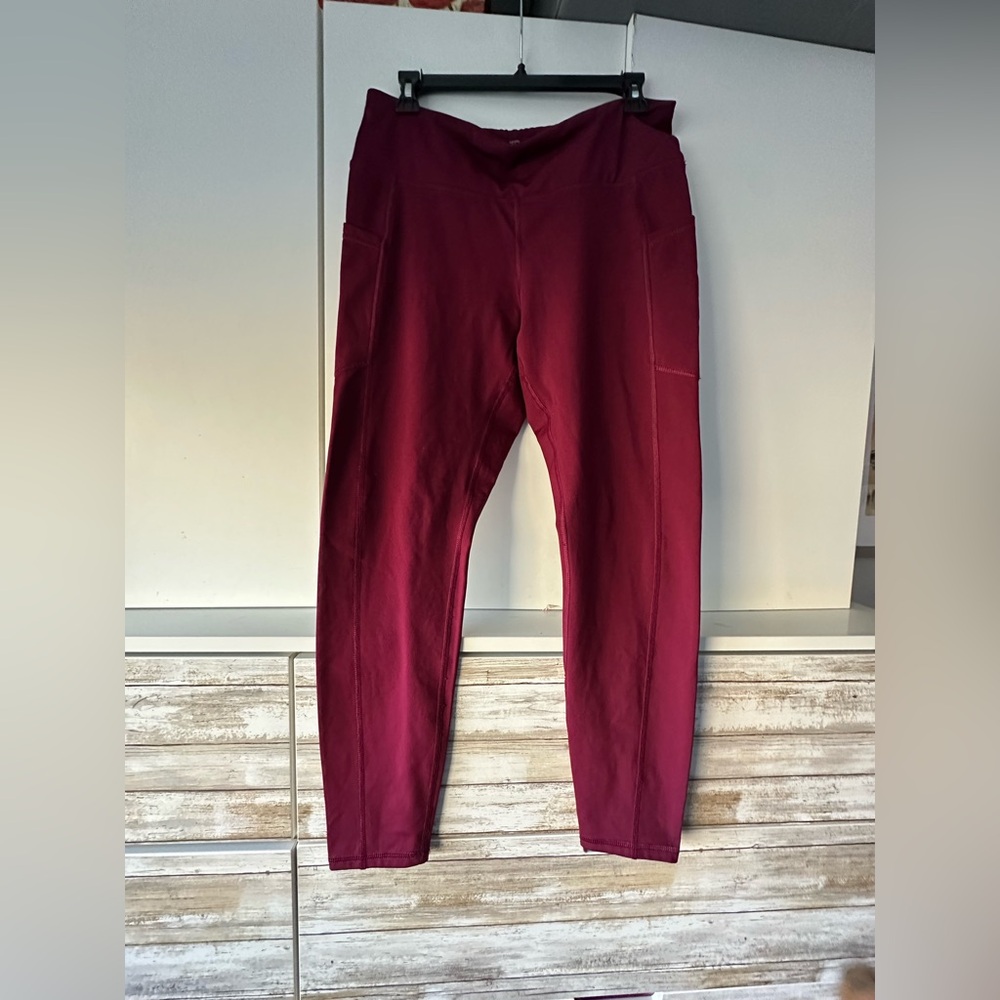 🍷 Member’s Mark High Rise Leggings Burgundy L